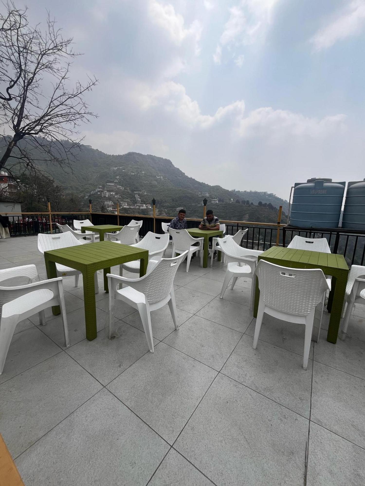 Royal Hill Inn Mussoorie Eksteriør bilde