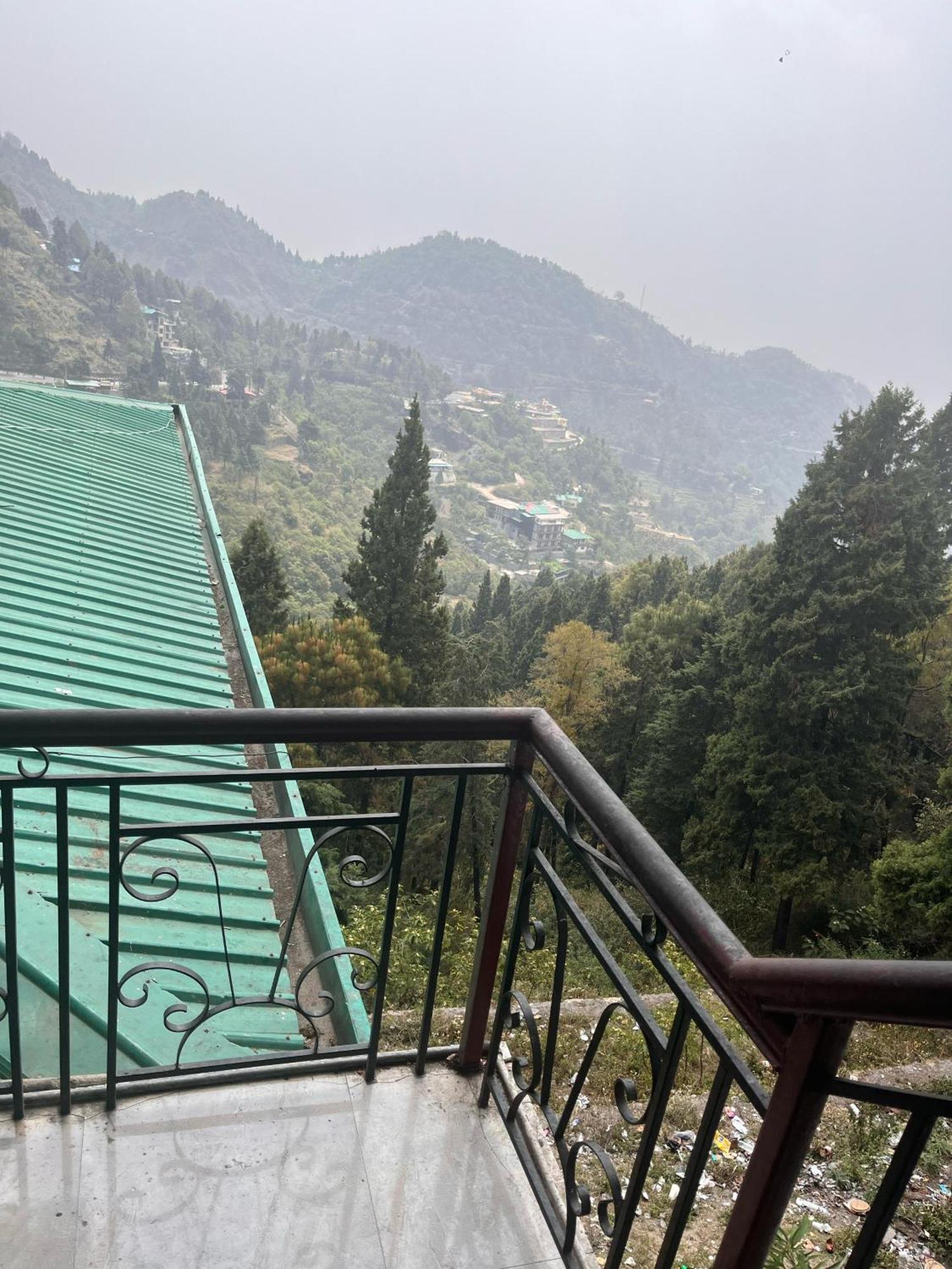 Royal Hill Inn Mussoorie Eksteriør bilde